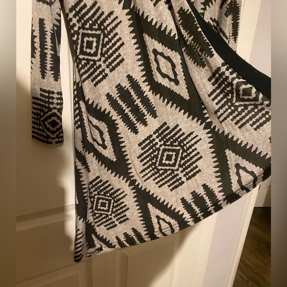 Patterned Long Sweater - Picture 2 of 4
